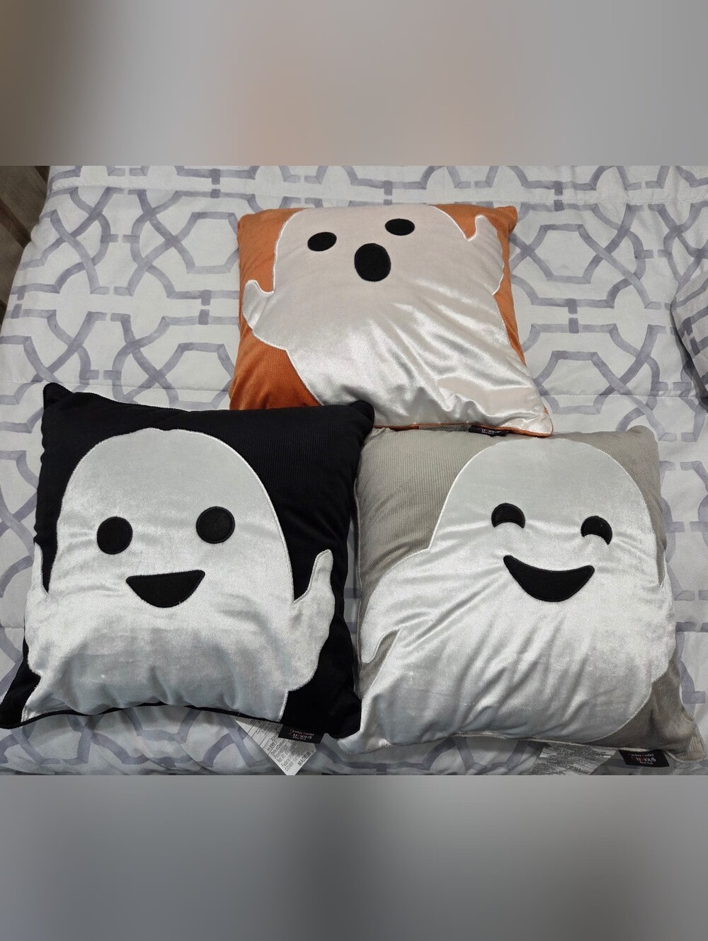 NWOT Set of Three Ghost Throw Pillows
